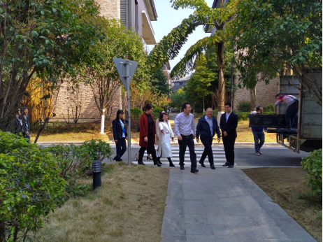 自治区科技厅党组成员、副厅长廖文军到湖塘总部经济园调研并参观桂林Bsports网页版登录入口